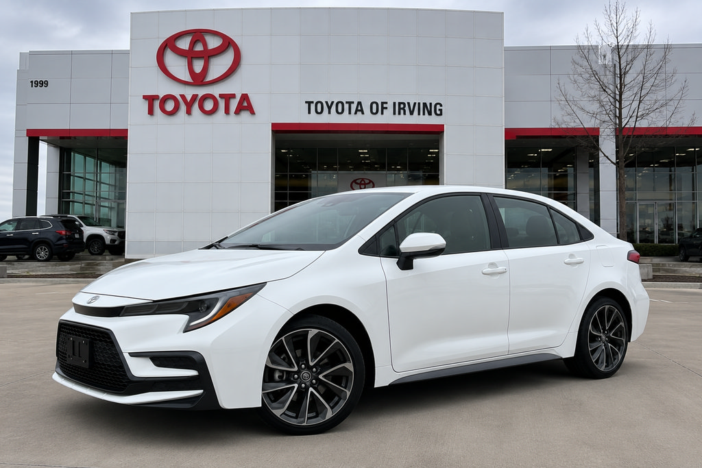 Used 2024 Toyota Corolla SE FWD image 2