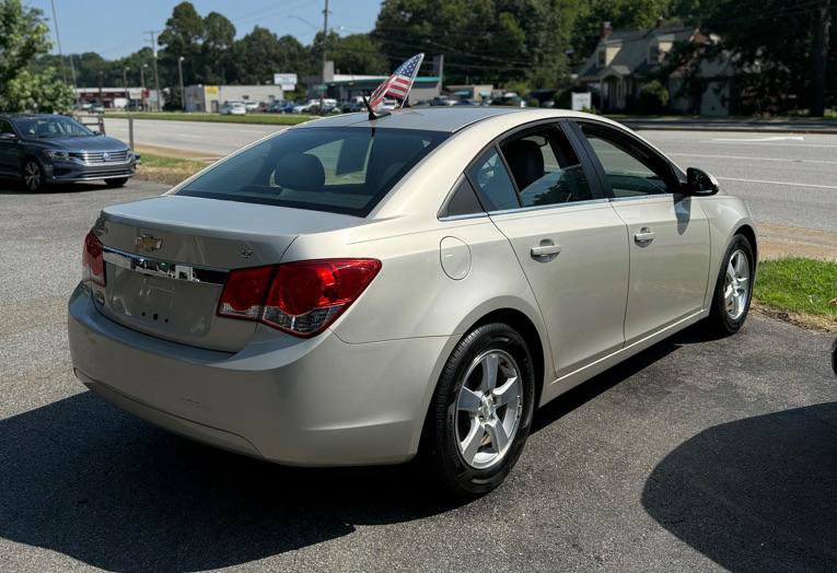 Used 2014 Chevrolet Cruze LT FWD image 9