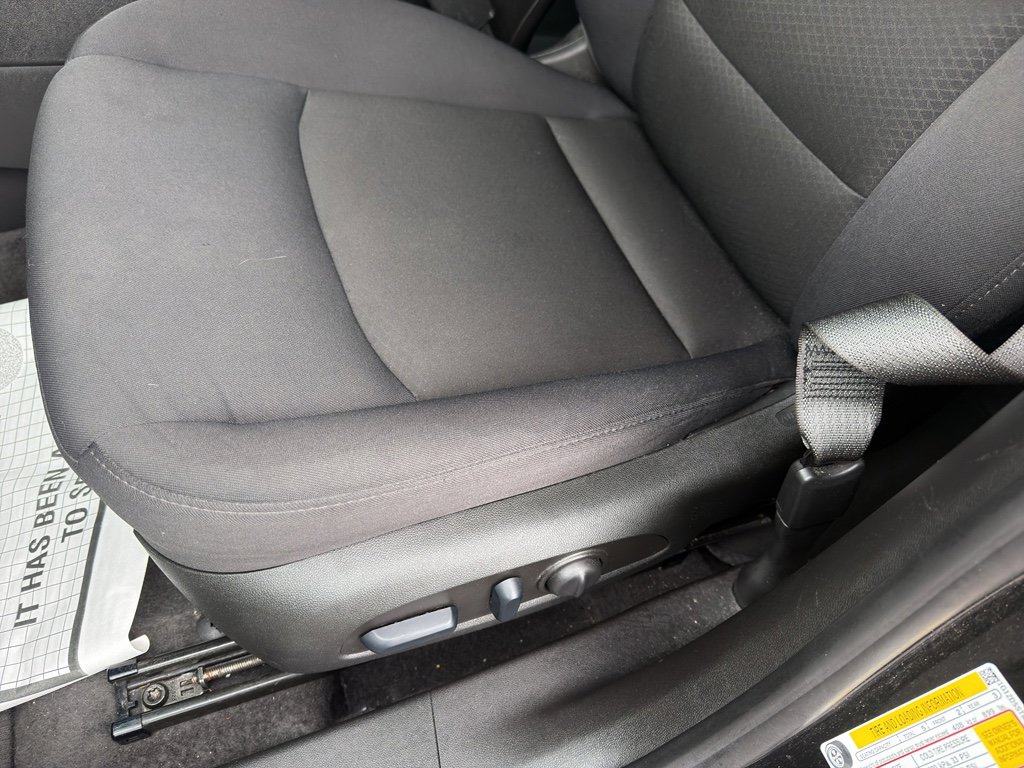 Used 2024 Chevrolet Malibu LT image 12