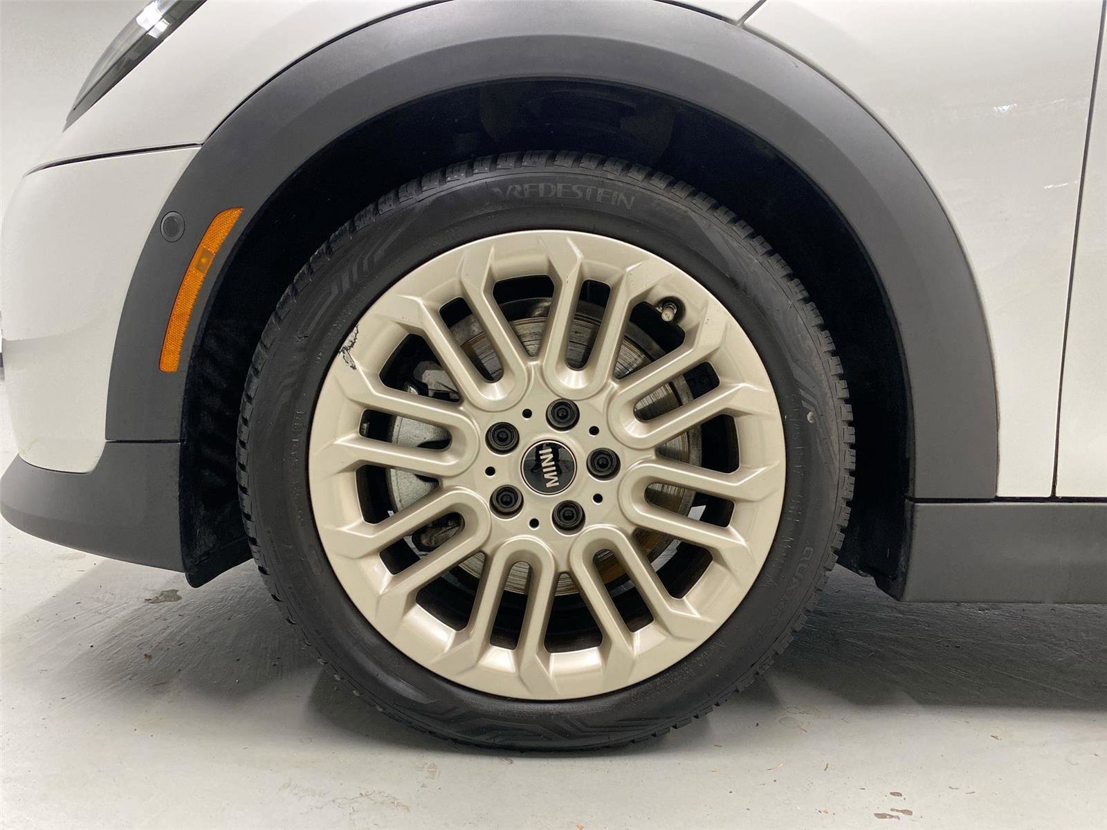 Certified 2025 MINI Cooper S image 23