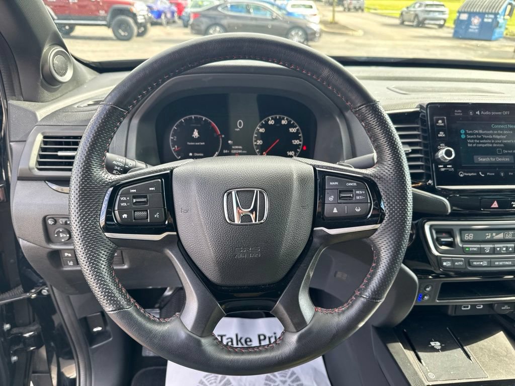Certified 2024 Honda Ridgeline Black Edition image 13