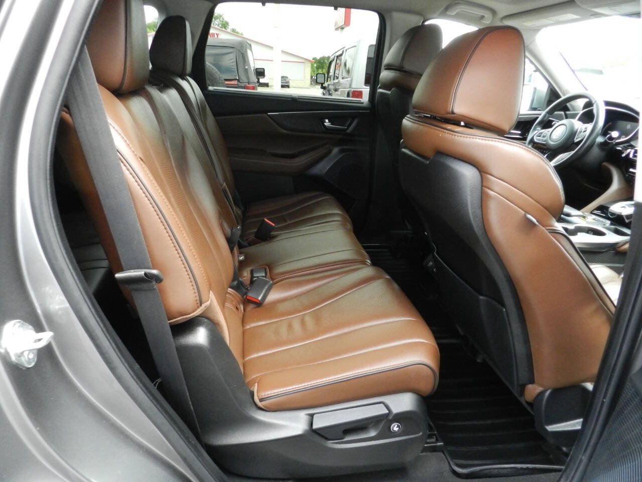 Used 2022 Acura MDX w/ Advance Package AWD/4WD image 13