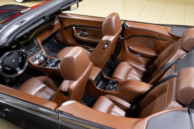 Used 2012 Maserati GranTurismo Convertible RWD image 46