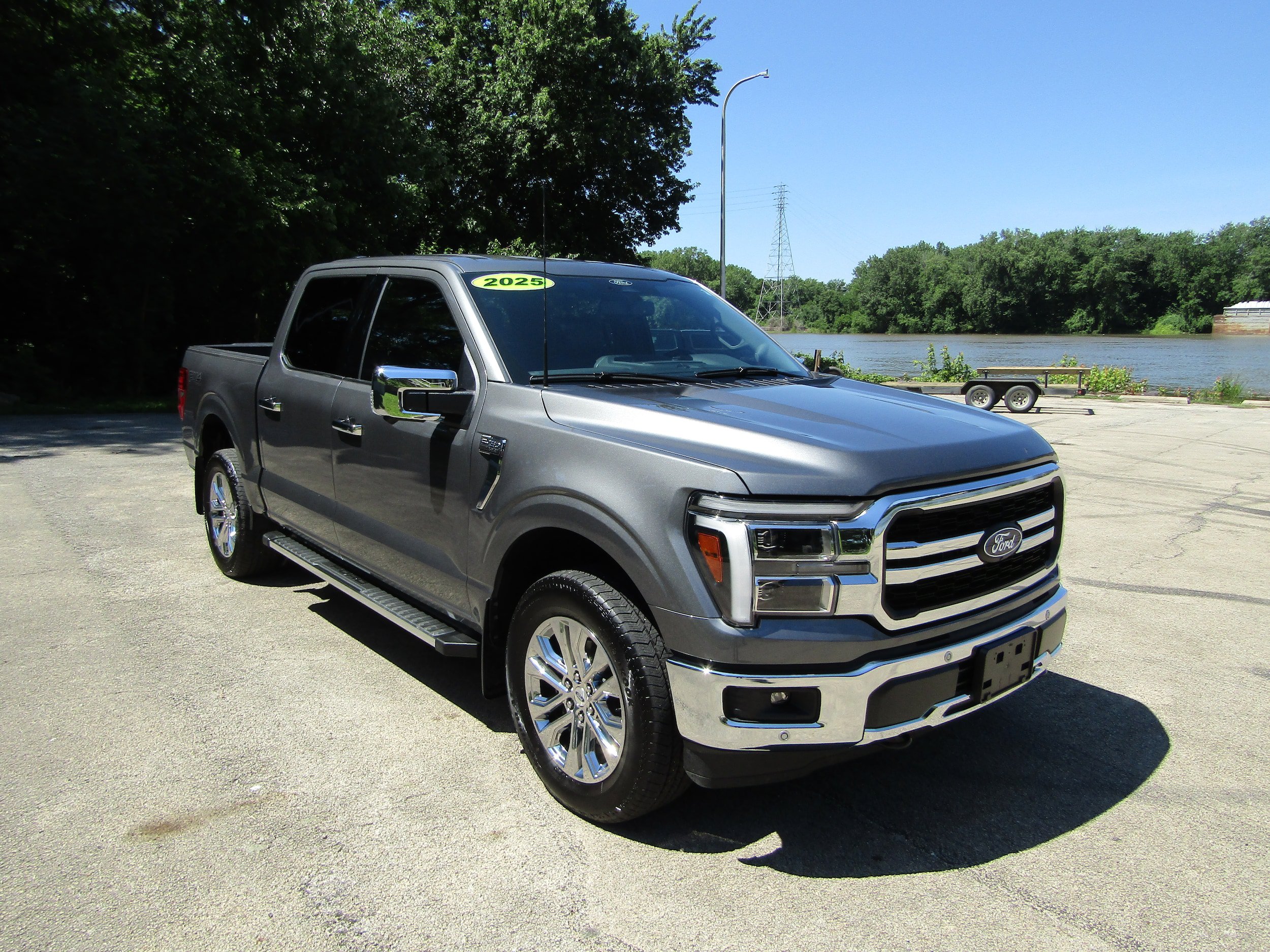Used 2025 Ford F150 Lariat w/ Equipment Group 501A Mid AWD/4WD image 7