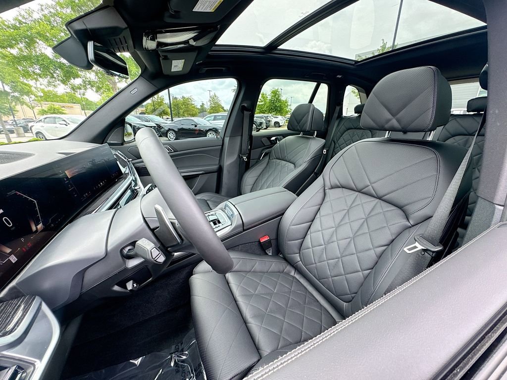 Used 2025 BMW X5 xDrive40i w/ M Sport Package AWD/4WD image 10