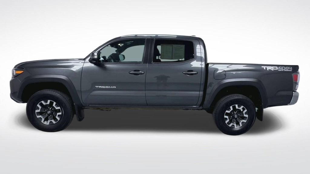 Certified 2023 Toyota Tacoma TRD Off-Road AWD/4WD image 21