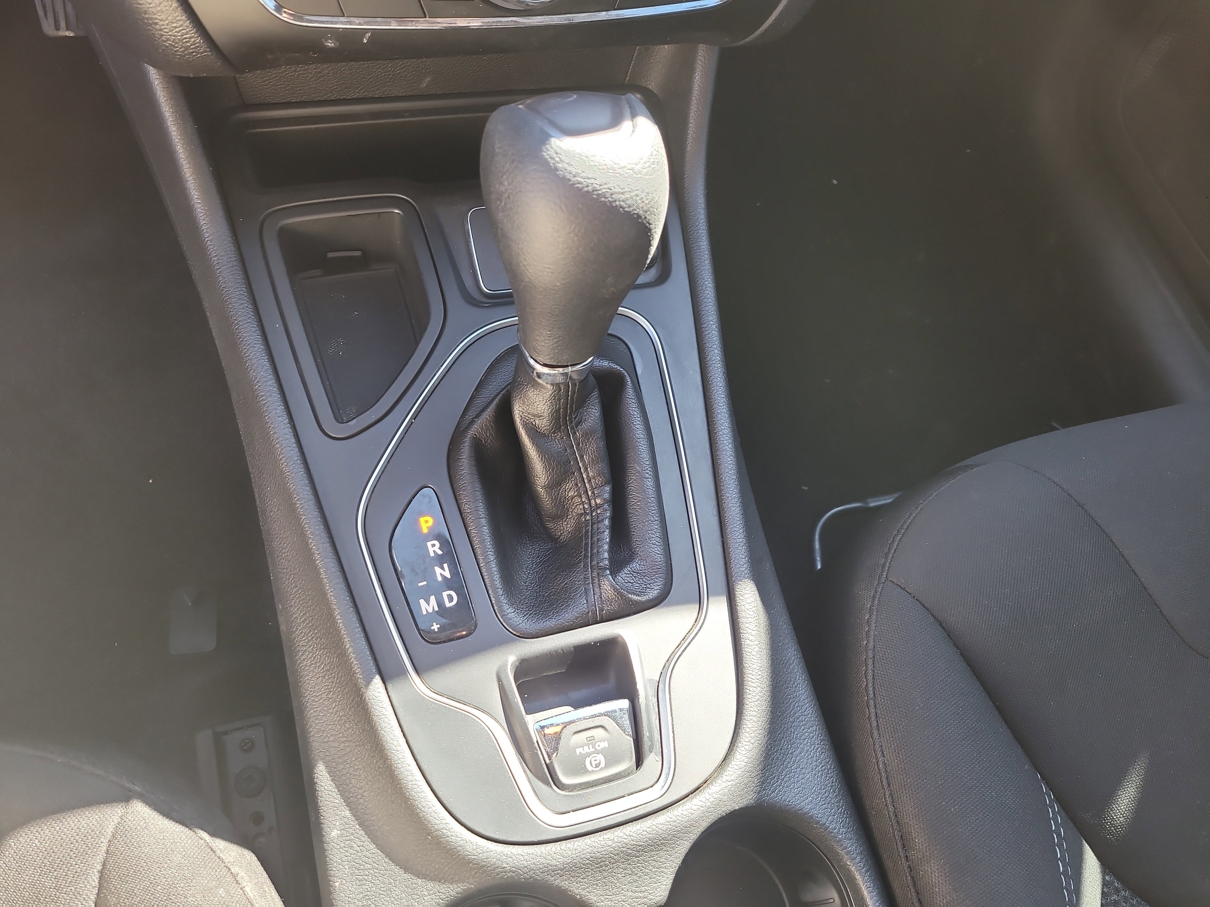 Used 2019 Jeep Cherokee Latitude w/ Popular Appearance Group image 24