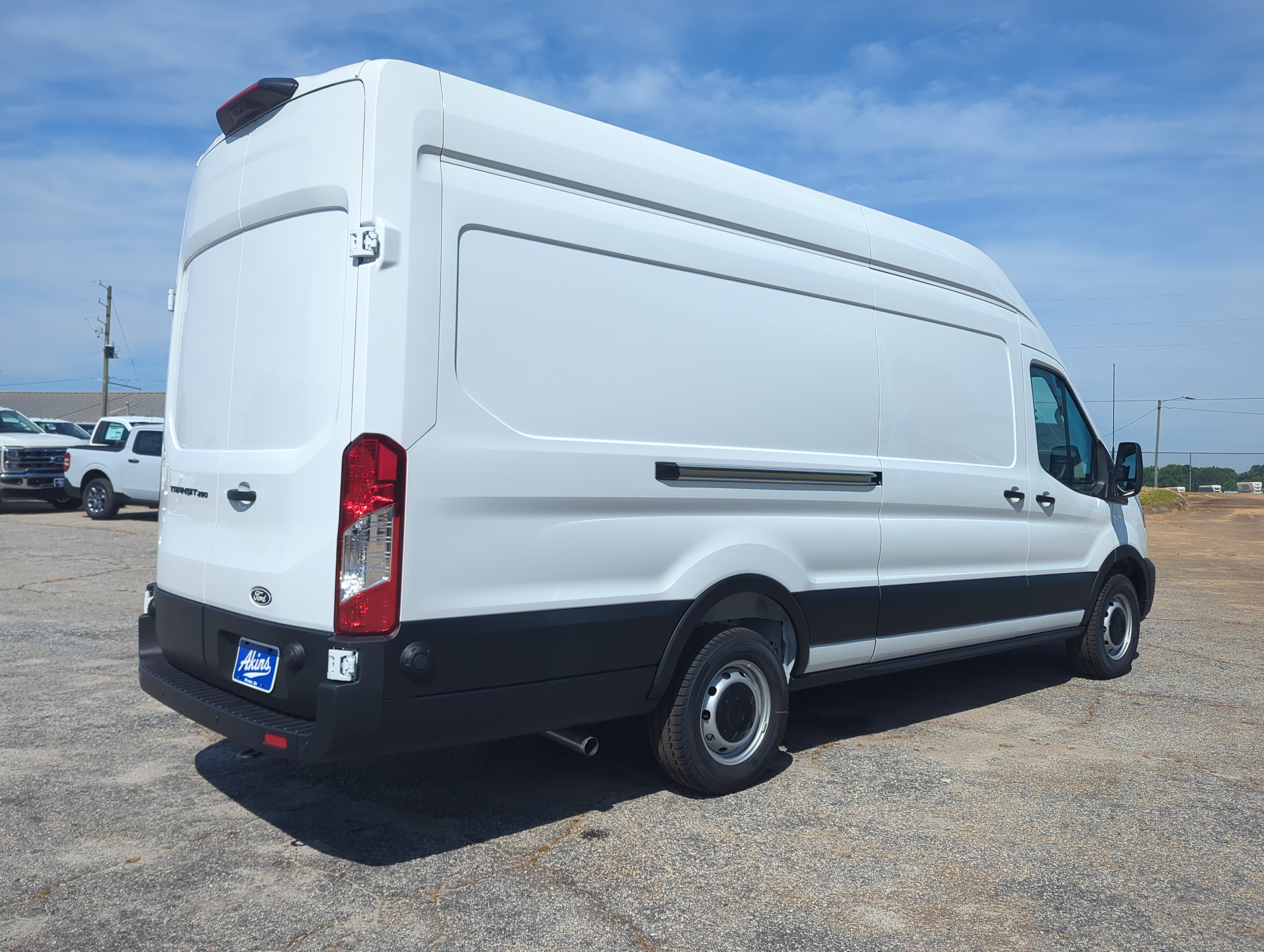 New 2026 Ford Transit 250 148 High Roof Extended RWD image 3