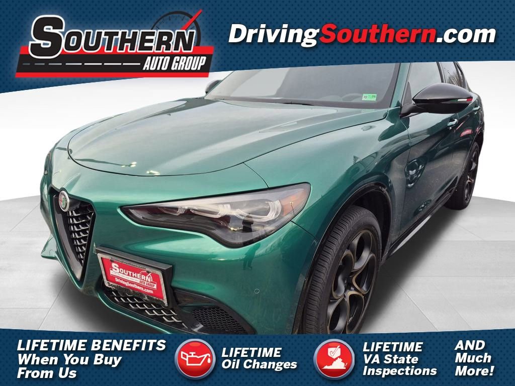 New 2025 Alfa Romeo Stelvio Sprint