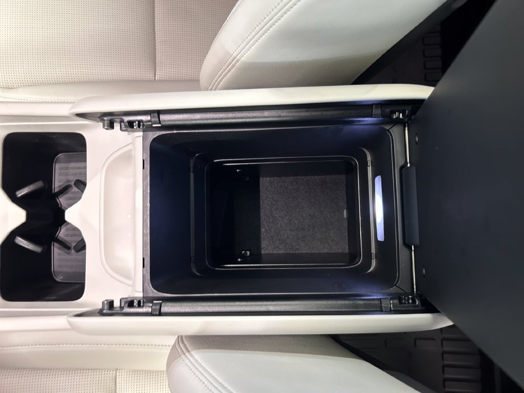 Certified 2024 Hyundai Santa Fe Limited AWD/4WD image 22