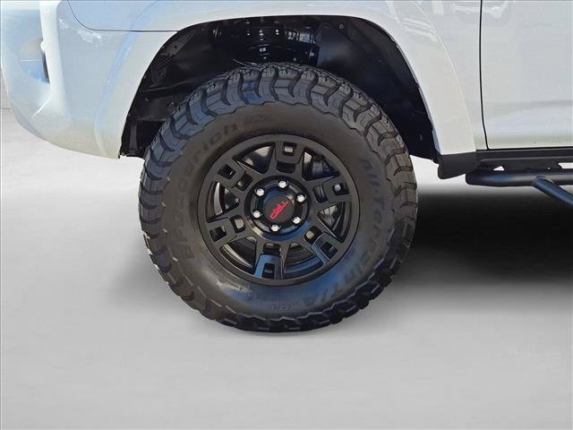 Used 2024 Toyota 4Runner SR5 AWD/4WD image 24
