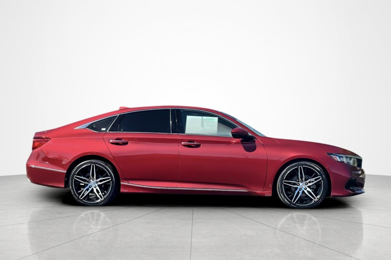 Used 2021 Honda Accord Touring image 6