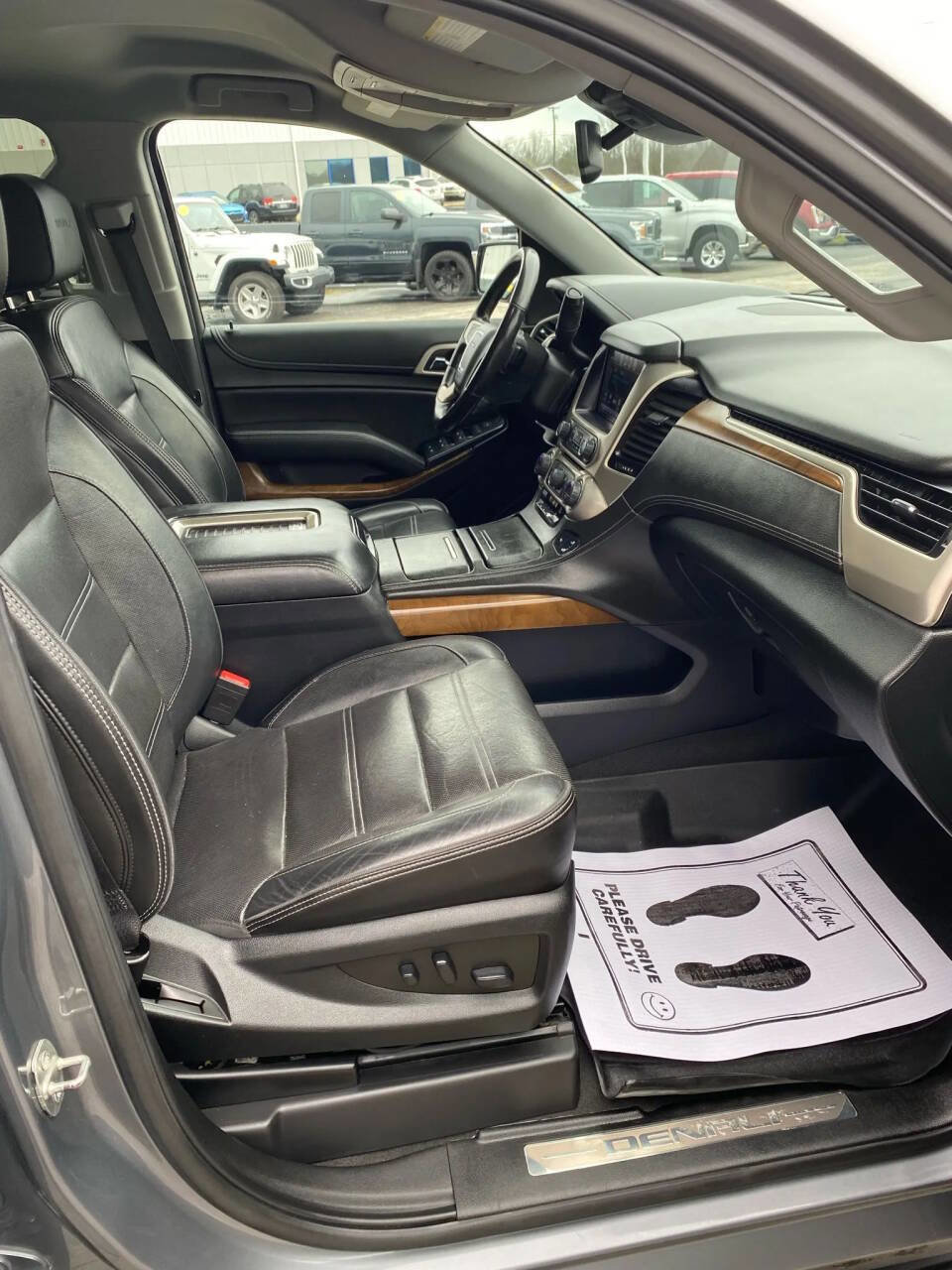 Used 2020 GMC Yukon XL Denali image 28