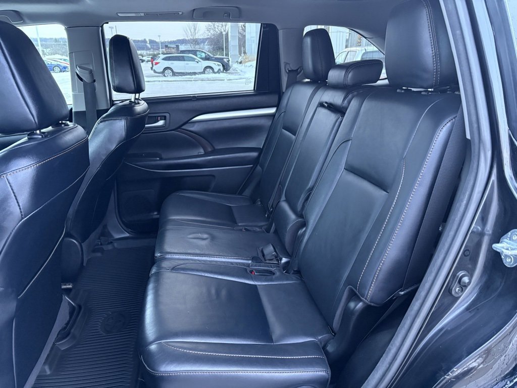 Certified 2018 Toyota Highlander XLE image 14