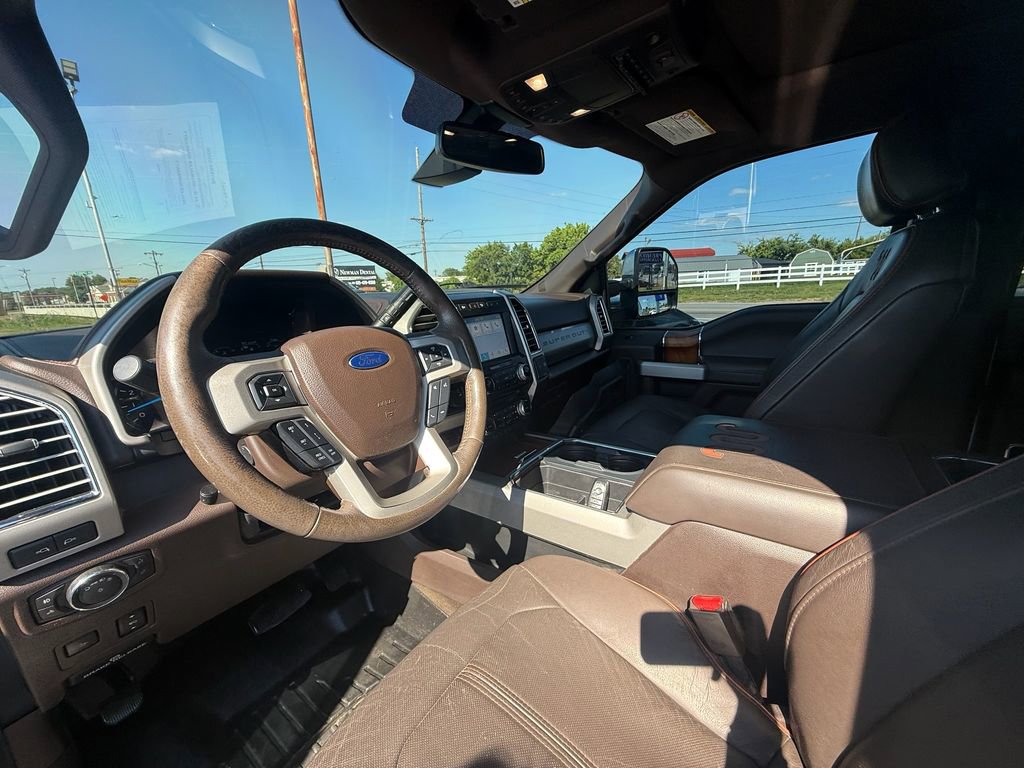 Used 2017 Ford F250 King Ranch w/ King Ranch Ultimate Package AWD/4WD image 13
