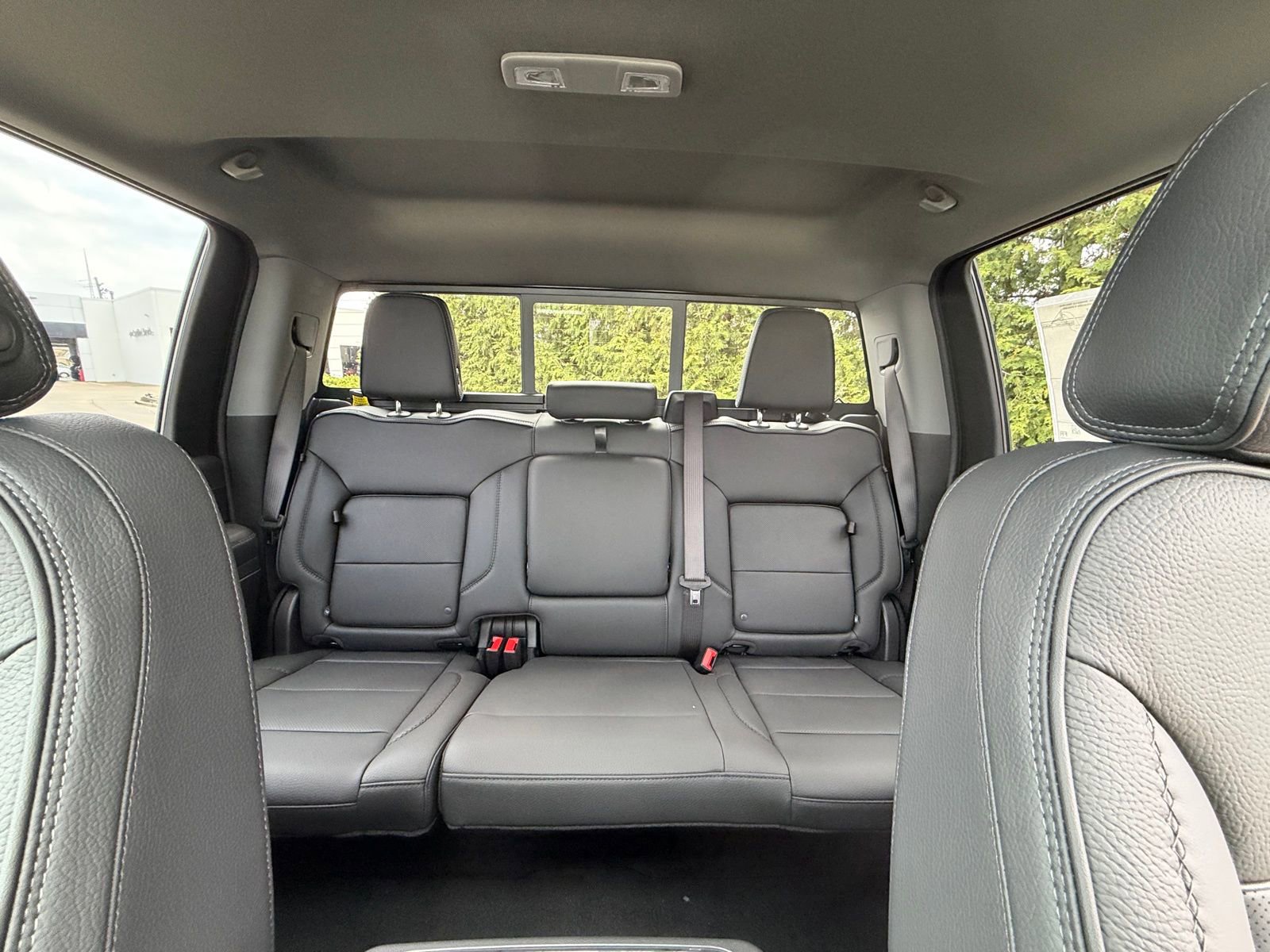 New 2026 GMC Sierra 2500 Denali w/ Denali Reserve Package image 7