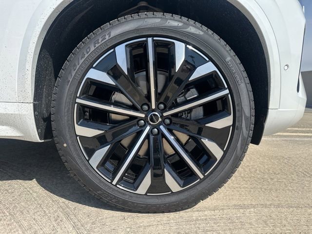 New 2026 Volvo XC90 B6 Ultra w/ Protection Package image 9