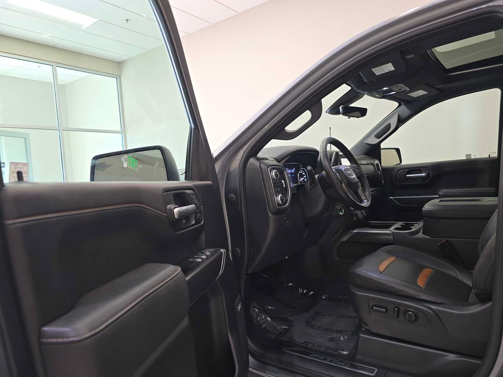Used 2021 GMC Sierra 1500 AT4 w/ AT4 Premium Package AWD/4WD image 23