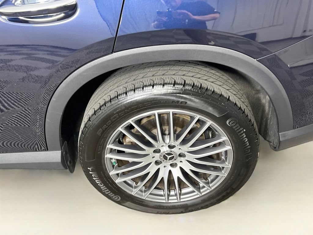 Used 2024 Mercedes-Benz GLC 300 4MATIC image 29