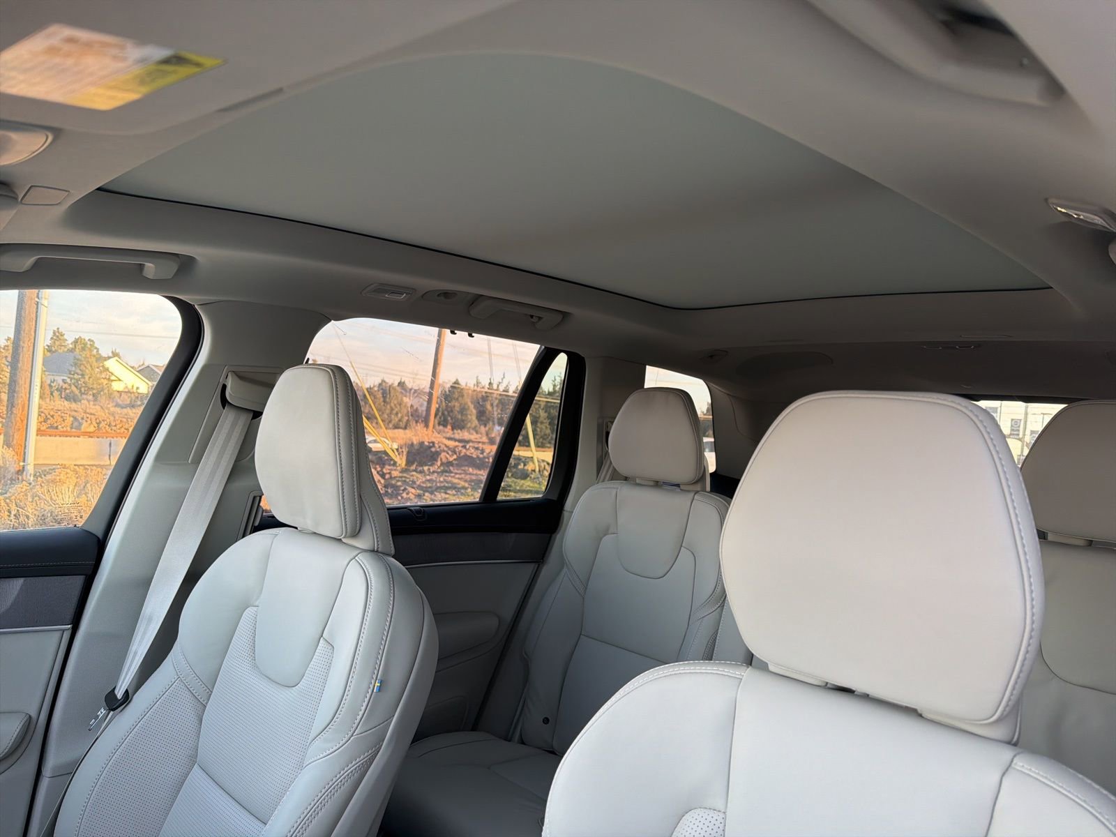 New 2026 Volvo XC90 B6 Ultra w/ Protection Package image 32