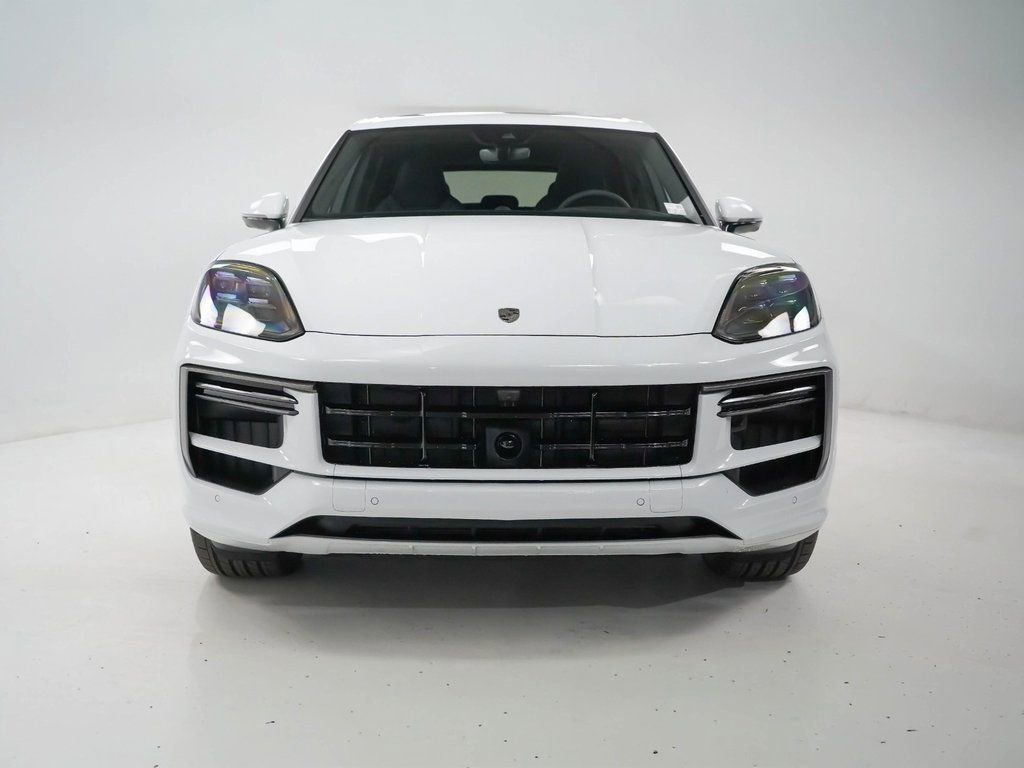 Certified 2025 Porsche Cayenne Turbo image 7