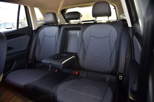 New 2026 Volkswagen Tiguan SE image 21