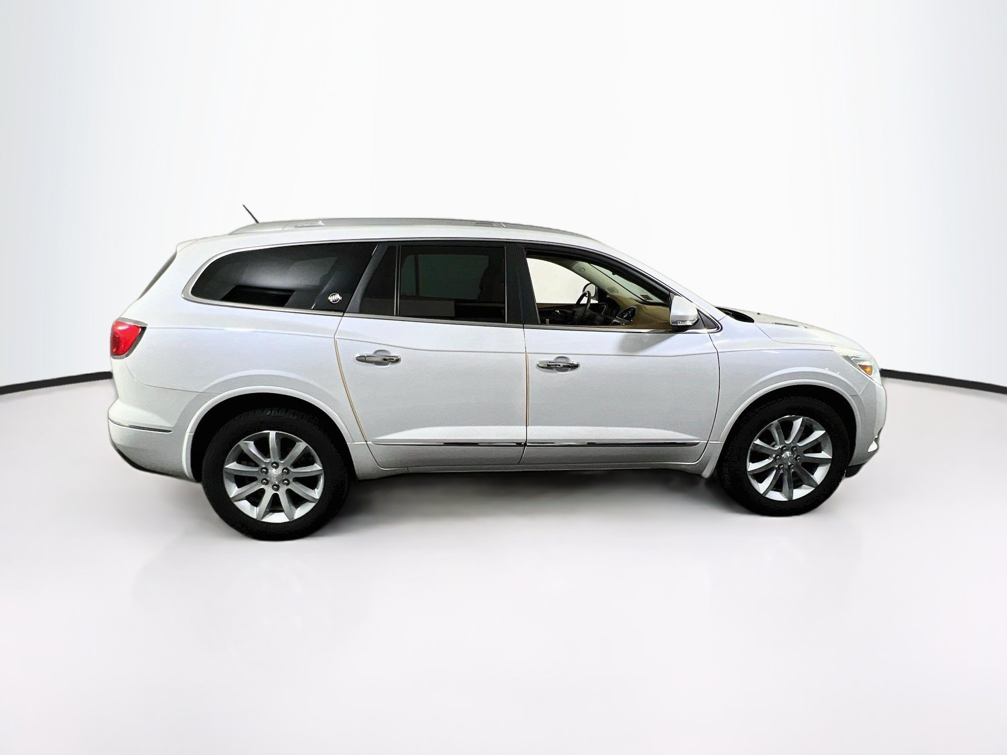 Used 2017 Buick Enclave Premium AWD/4WD image 4