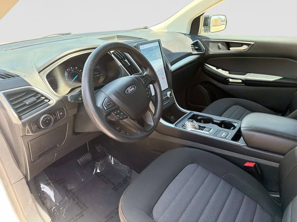 Used 2024 Ford Edge SE w/ Black Appearance Package AWD/4WD image 20