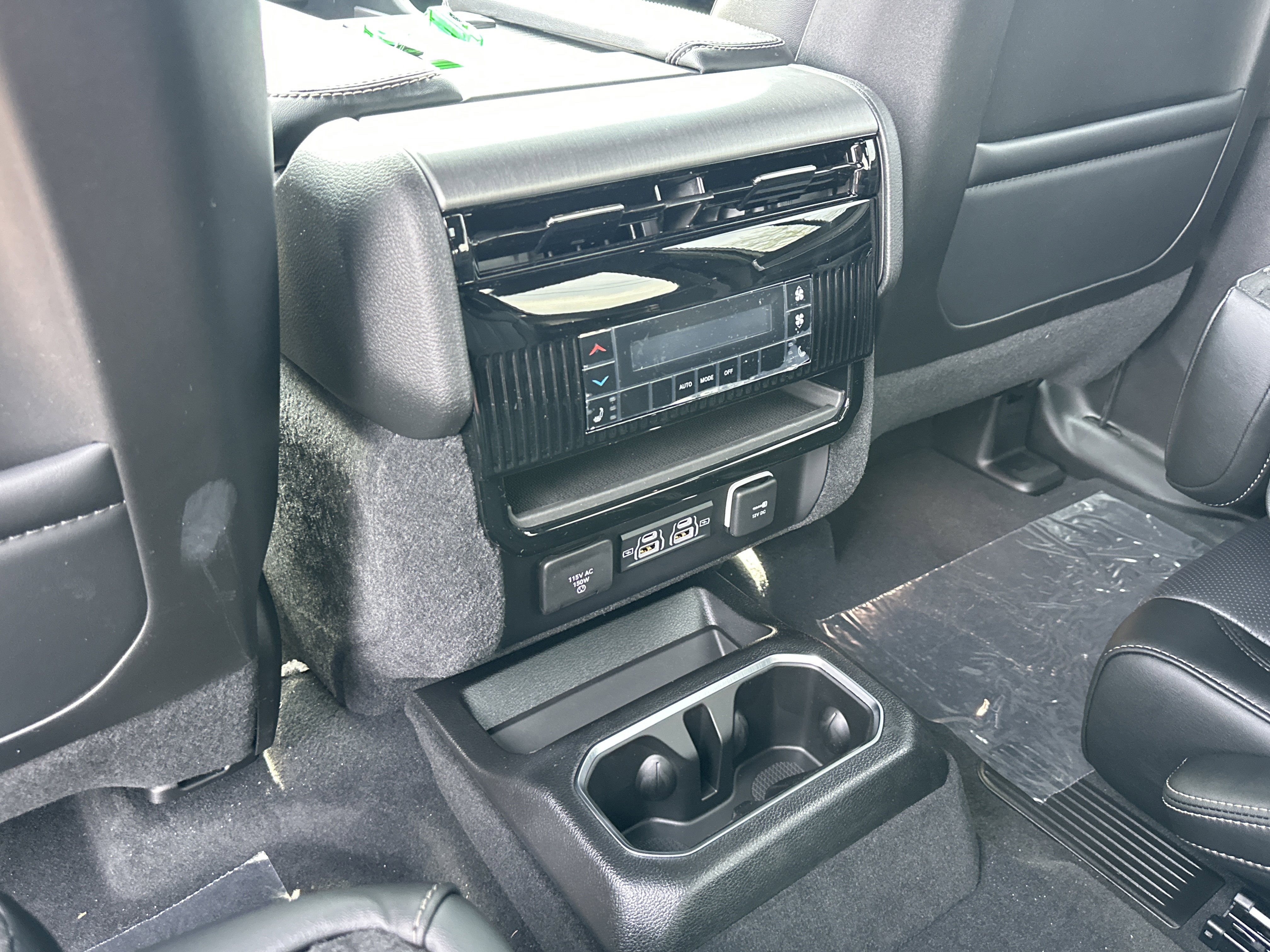 New 2026 Jeep Grand Wagoneer Limited AWD/4WD image 32