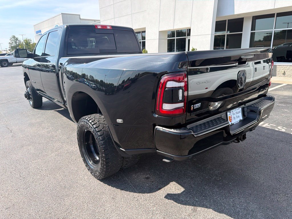 Used 2022 RAM 3500 Big Horn w/ Level C Equiment Group AWD/4WD image 3