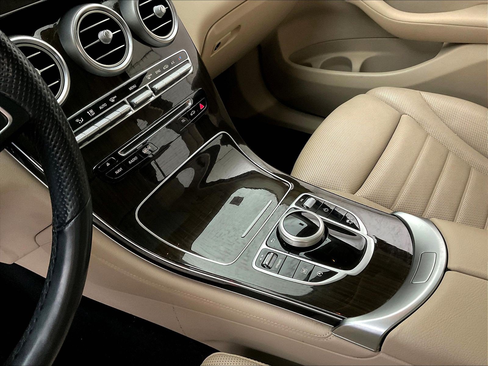 Certified 2019 Mercedes-Benz GLC 300 4MATIC image 18