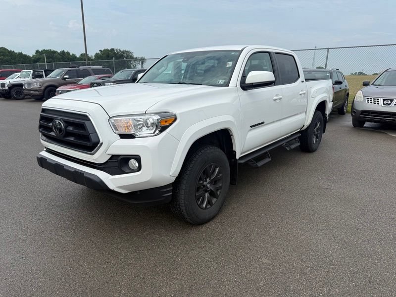 Used 2021 Toyota Tacoma SR5 w/ Blackout Package (TMS) AWD/4WD image 3