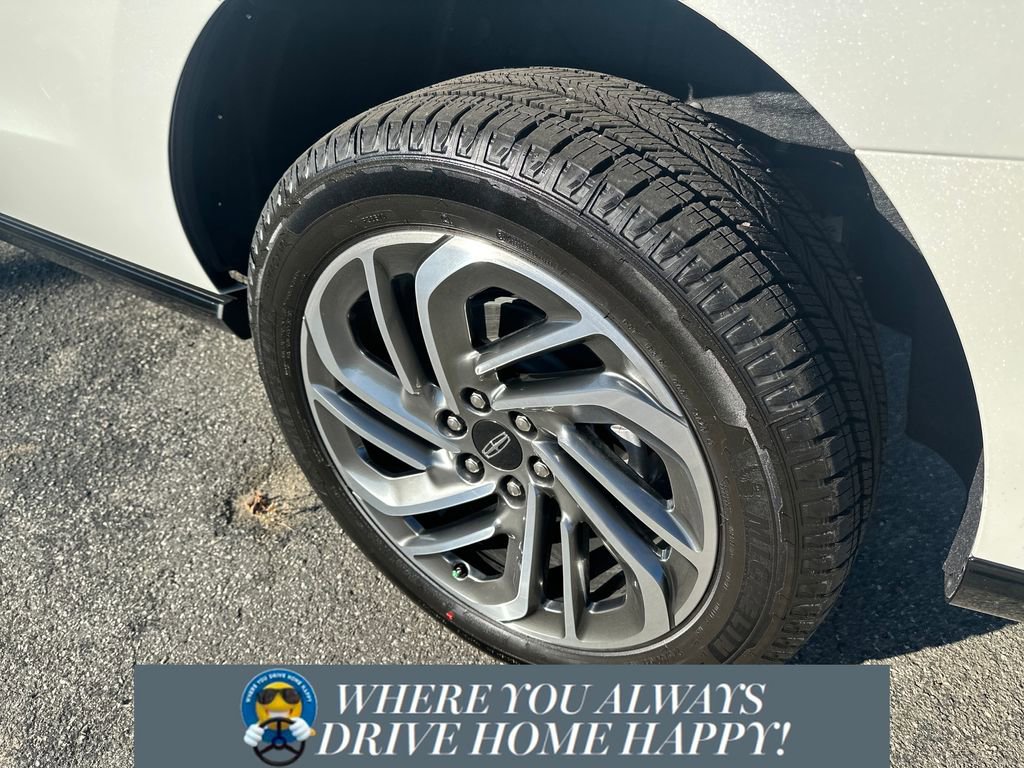 New 2025 Lincoln Navigator Reserve image 30