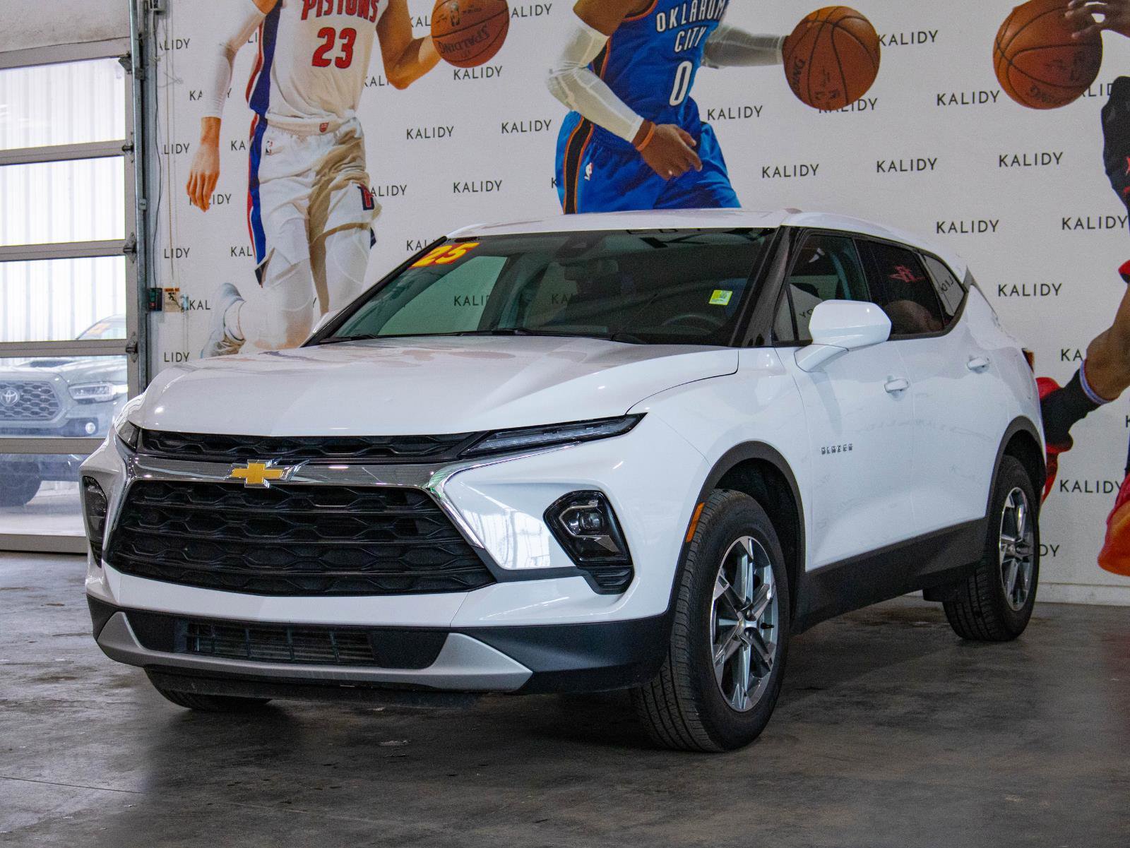 Used 2025 Chevrolet Blazer LT AWD/4WD image 20