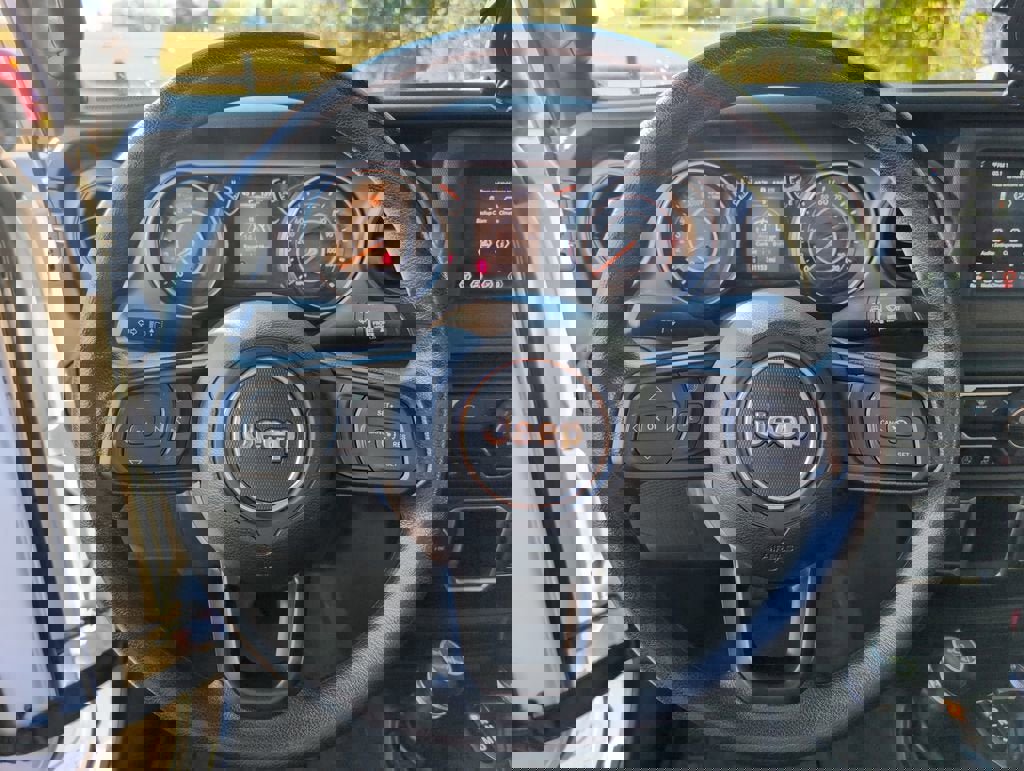 Used 2022 Jeep Wrangler Sport image 22