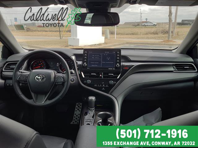 Used 2022 Toyota Camry XSE image 21