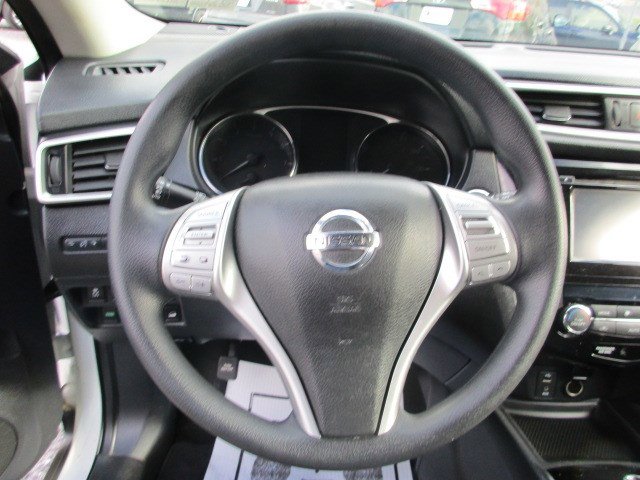 Used 2016 Nissan Rogue SV w/ SV Premium Package image 20