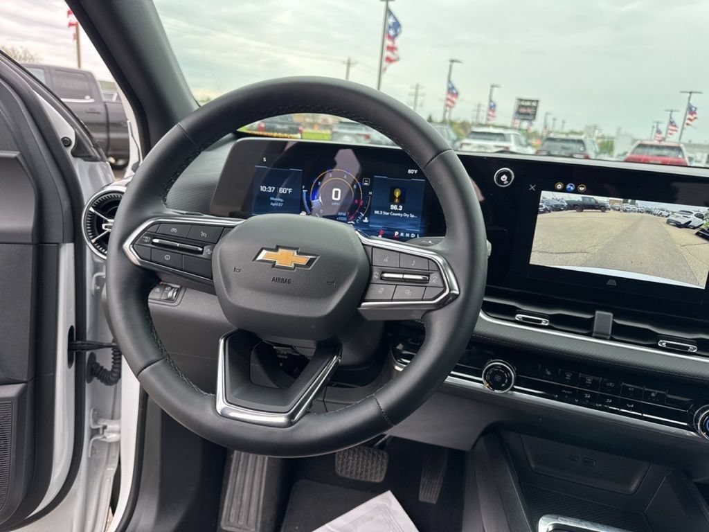 Used 2026 Chevrolet Equinox LT AWD/4WD image 49