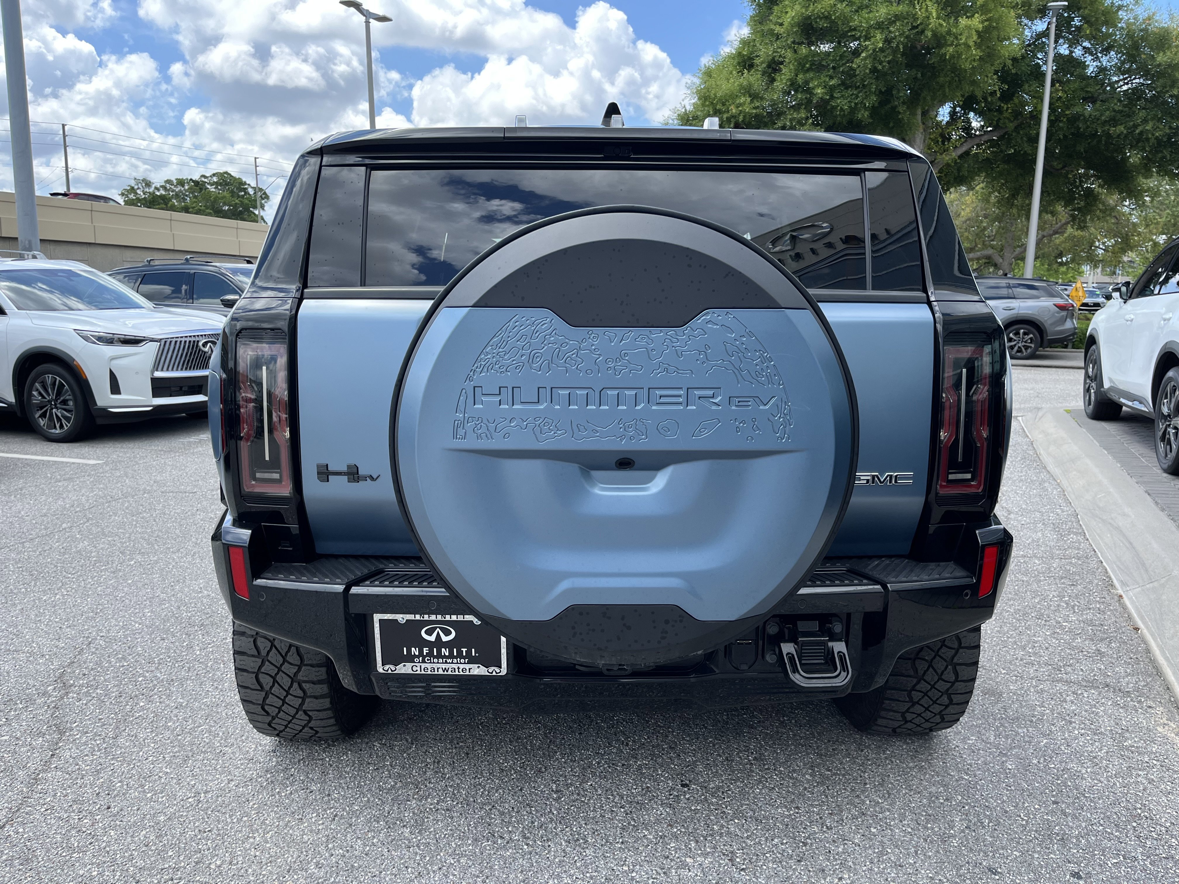 Used 2024 GMC Hummer EV 3X w/ Omega Edition AWD/4WD image 7