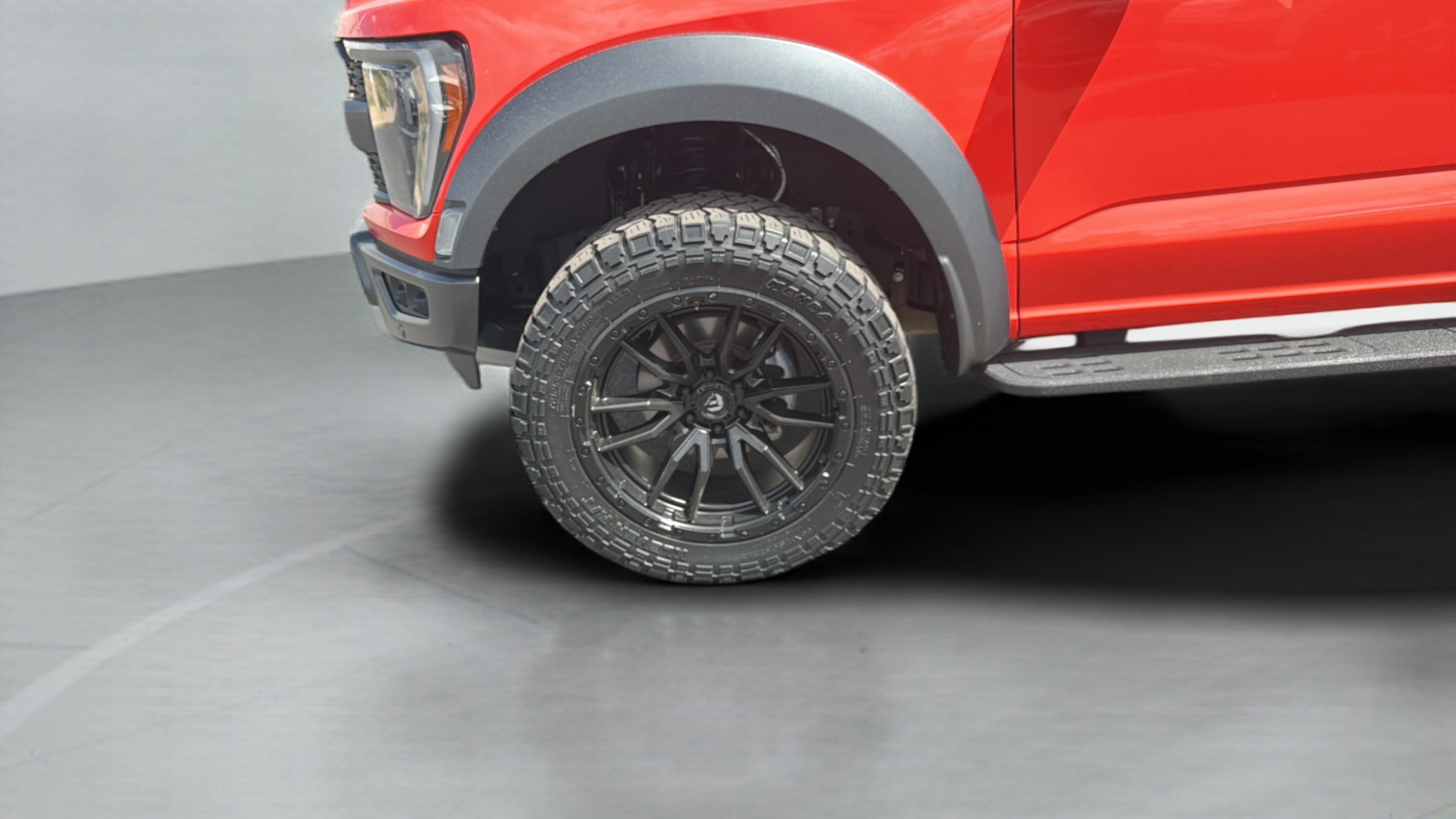 Used 2022 Ford F150 Raptor w/ Equipment Group 801A High AWD/4WD image 30