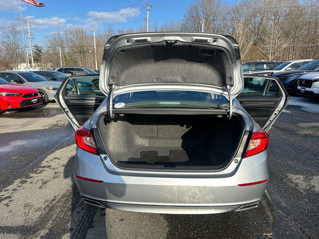 Used 2018 Honda Accord Touring image 27