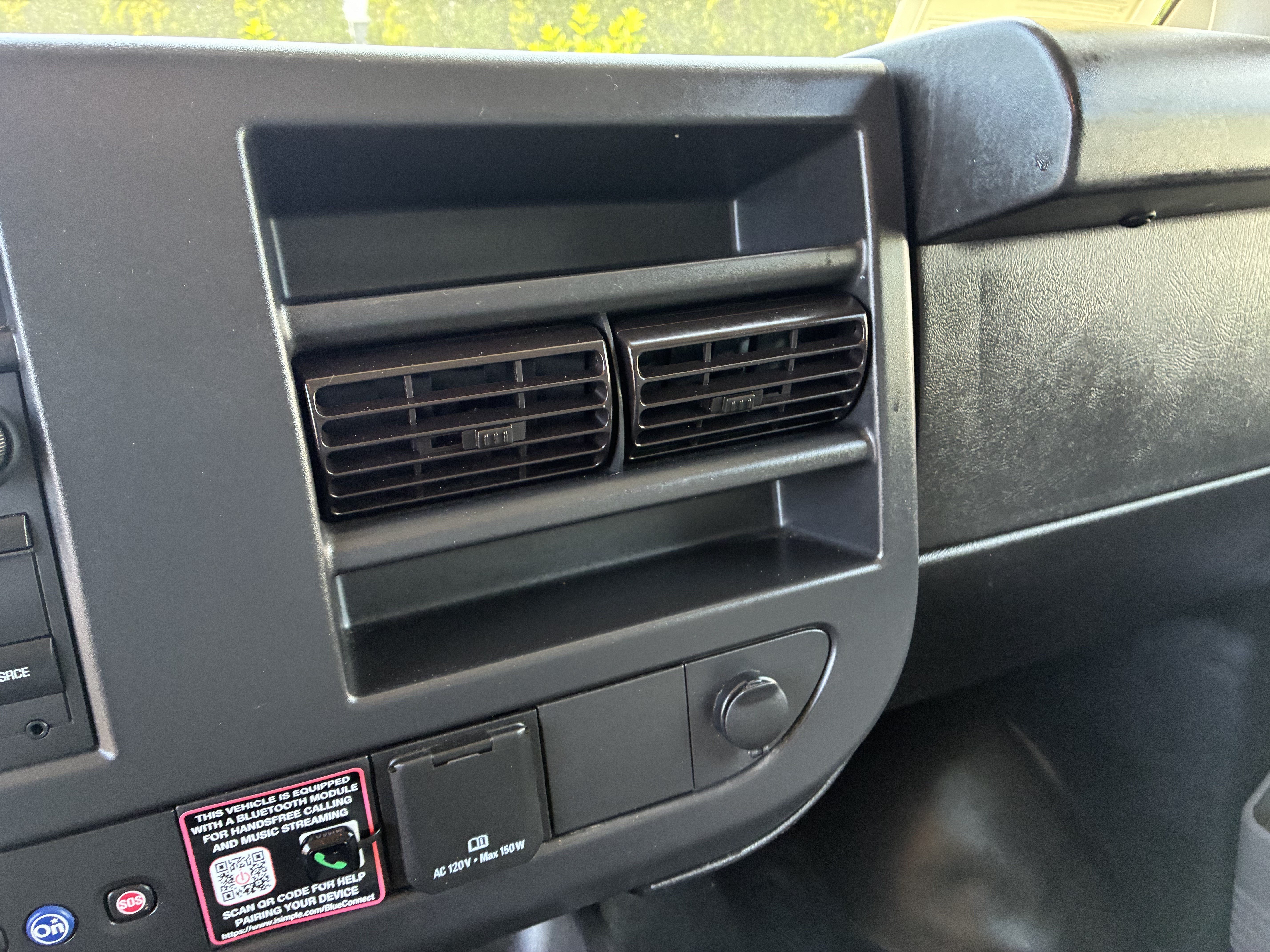 Used 2025 Chevrolet Express 3500 w/ Power Convenience Package RWD image 34