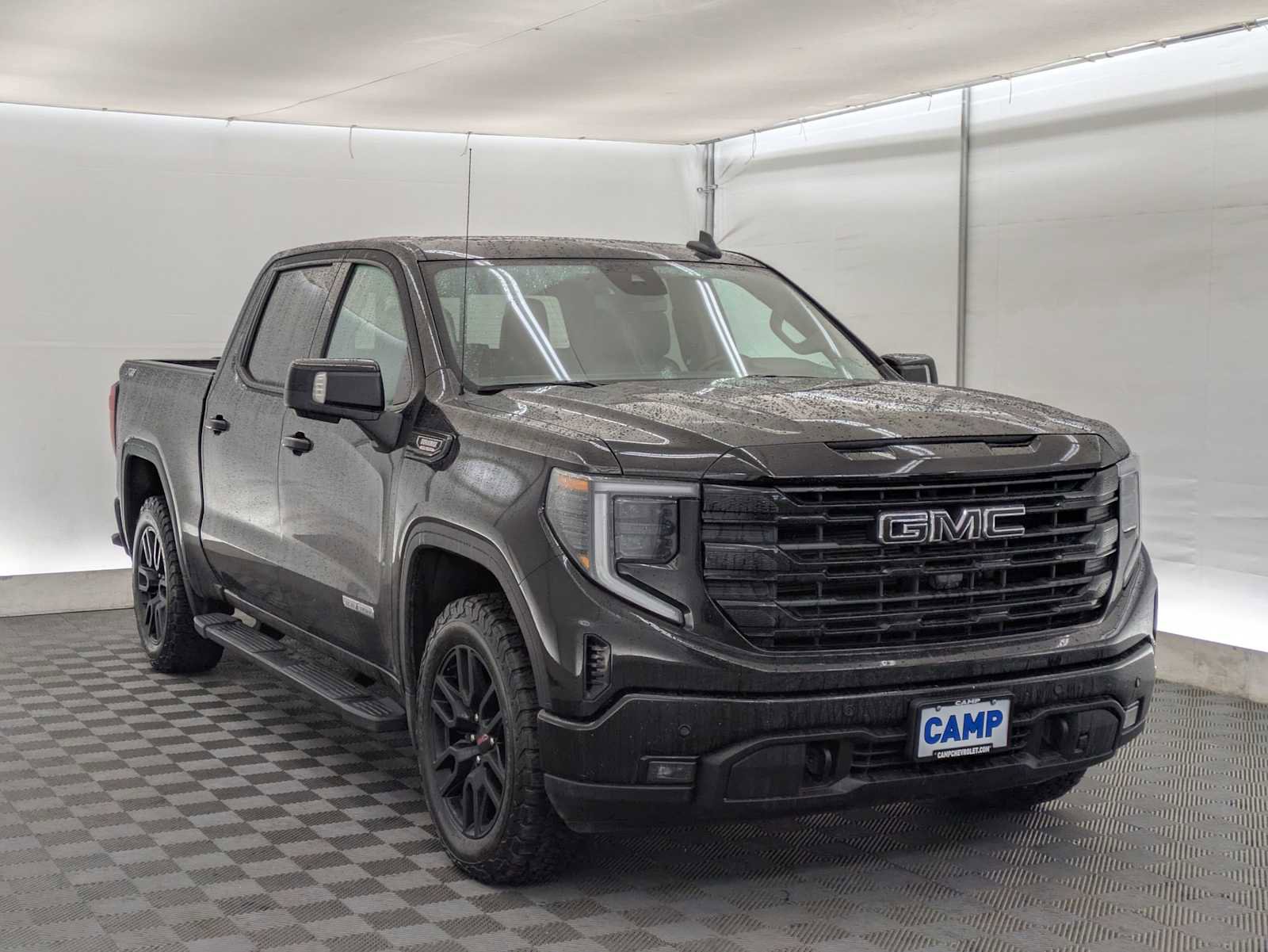 Used 2024 GMC Sierra 1500 Elevation w/ Elevation Premium Package AWD/4WD image 8