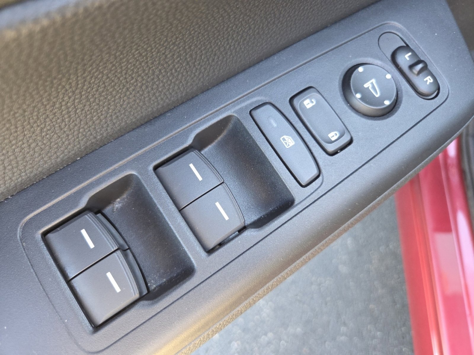 Certified 2025 Honda CR-V Sport-L image 28