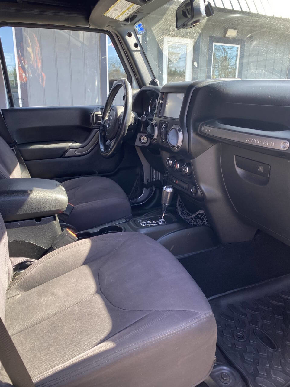 Used 2013 Jeep Wrangler Unlimited Sport AWD/4WD image 2