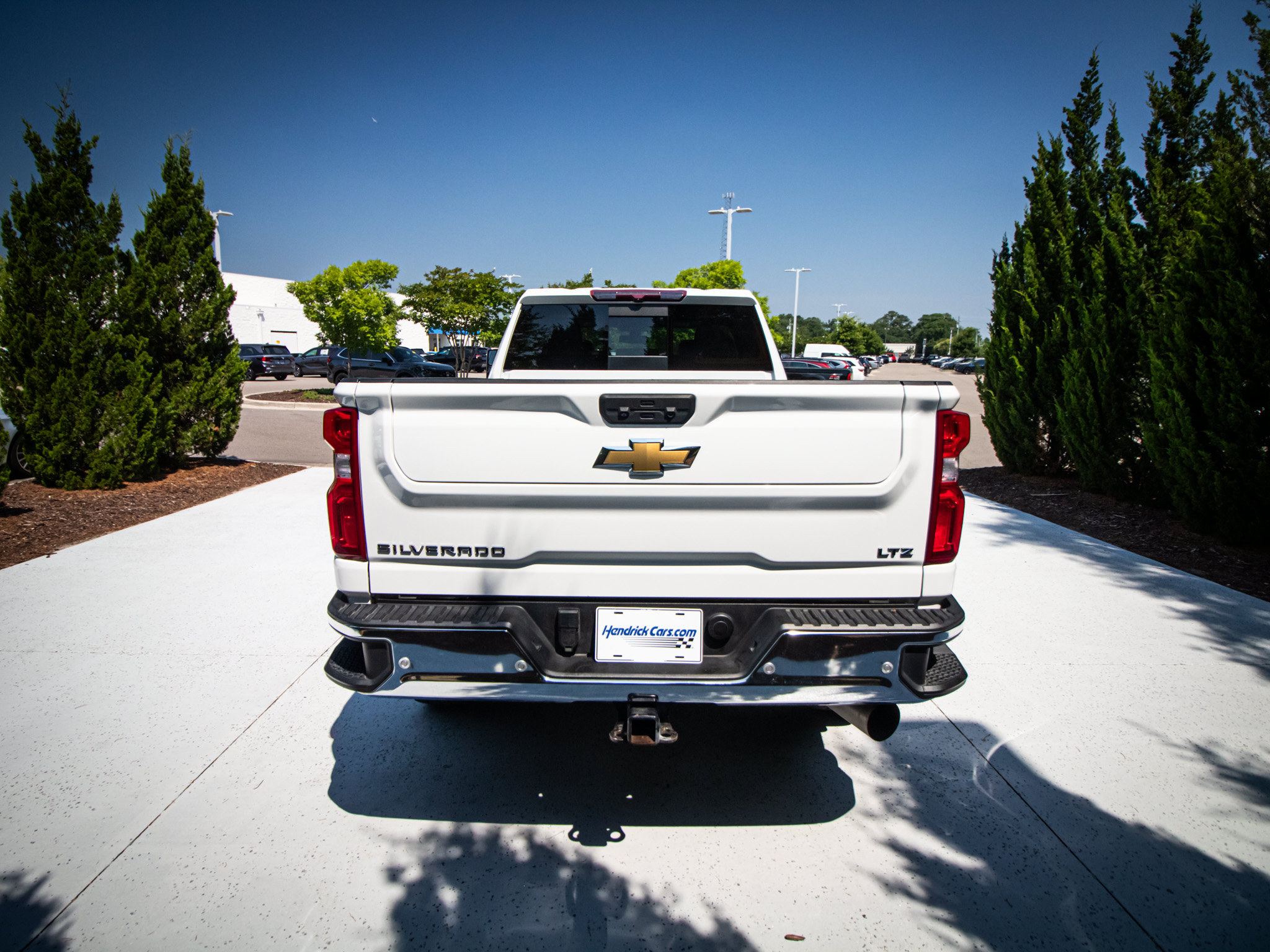 Used 2023 Chevrolet Silverado 2500 LTZ AWD/4WD image 9