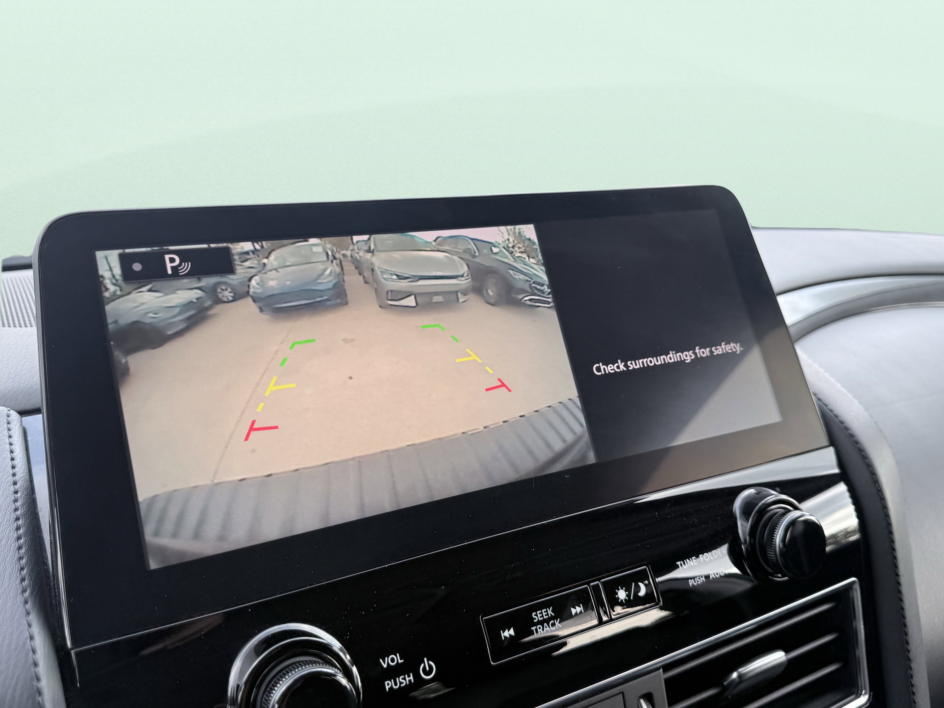 Used 2021 Nissan Armada SV w/ SV Appearance Package image 83