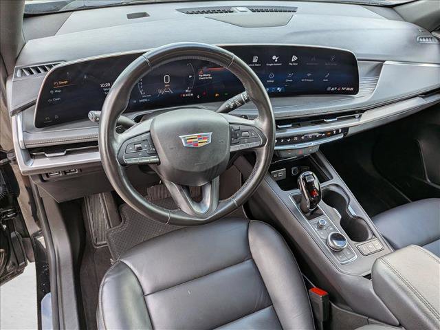 Used 2025 Cadillac XT4 Premium Luxury FWD image 10