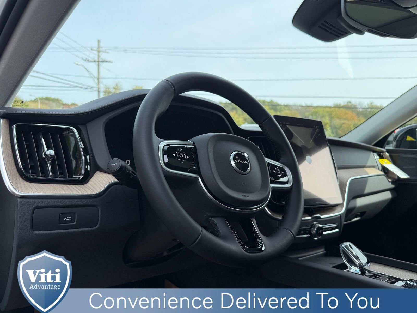 New 2026 Volvo XC60 B5 Ultra w/ Protection Package Premier image 12