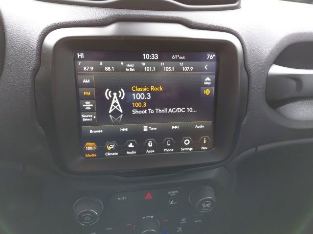 Used 2023 Jeep Renegade Latitude image 17